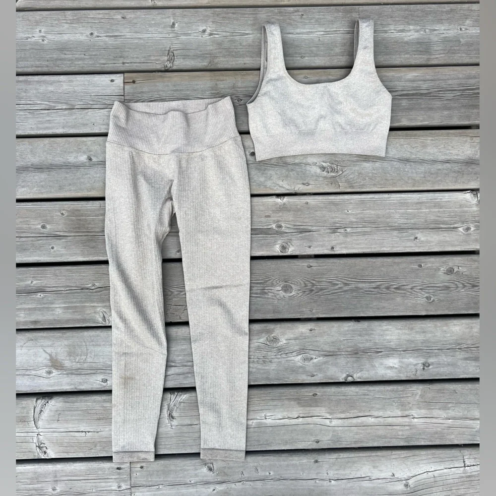 Neutral Workout Set - Picture 1 of 3